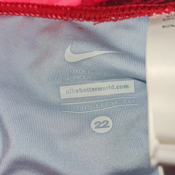 Nike Boys Swim Briefs Size 22 - Picture 3 of 3